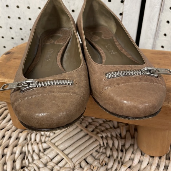 Chloe’ flats - Picture 3 of 11